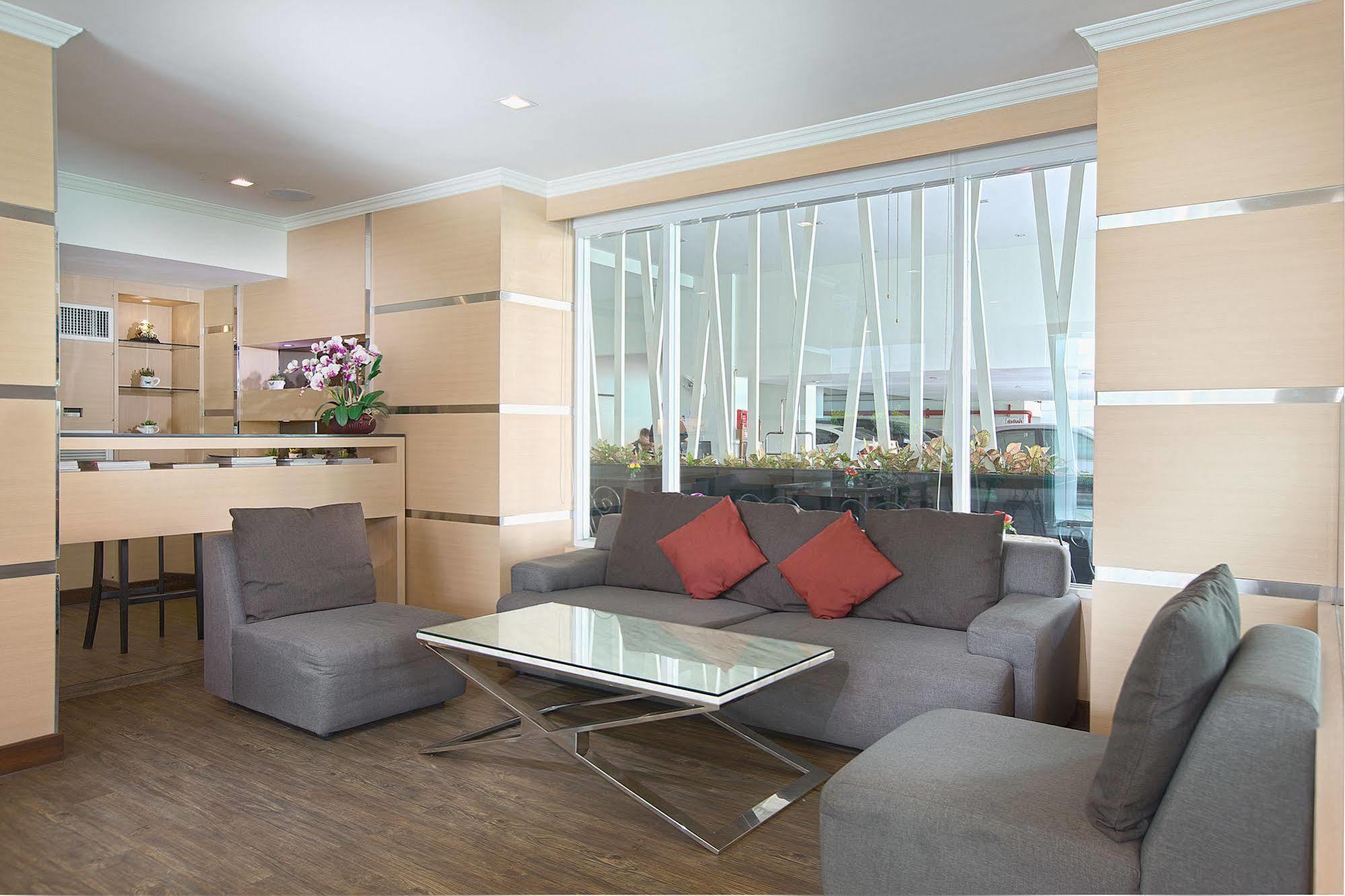 Oakwood & Hotel Banguecoque